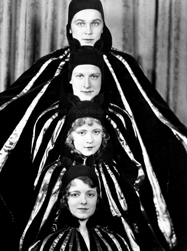 1928 2 Four Devils.jpg
